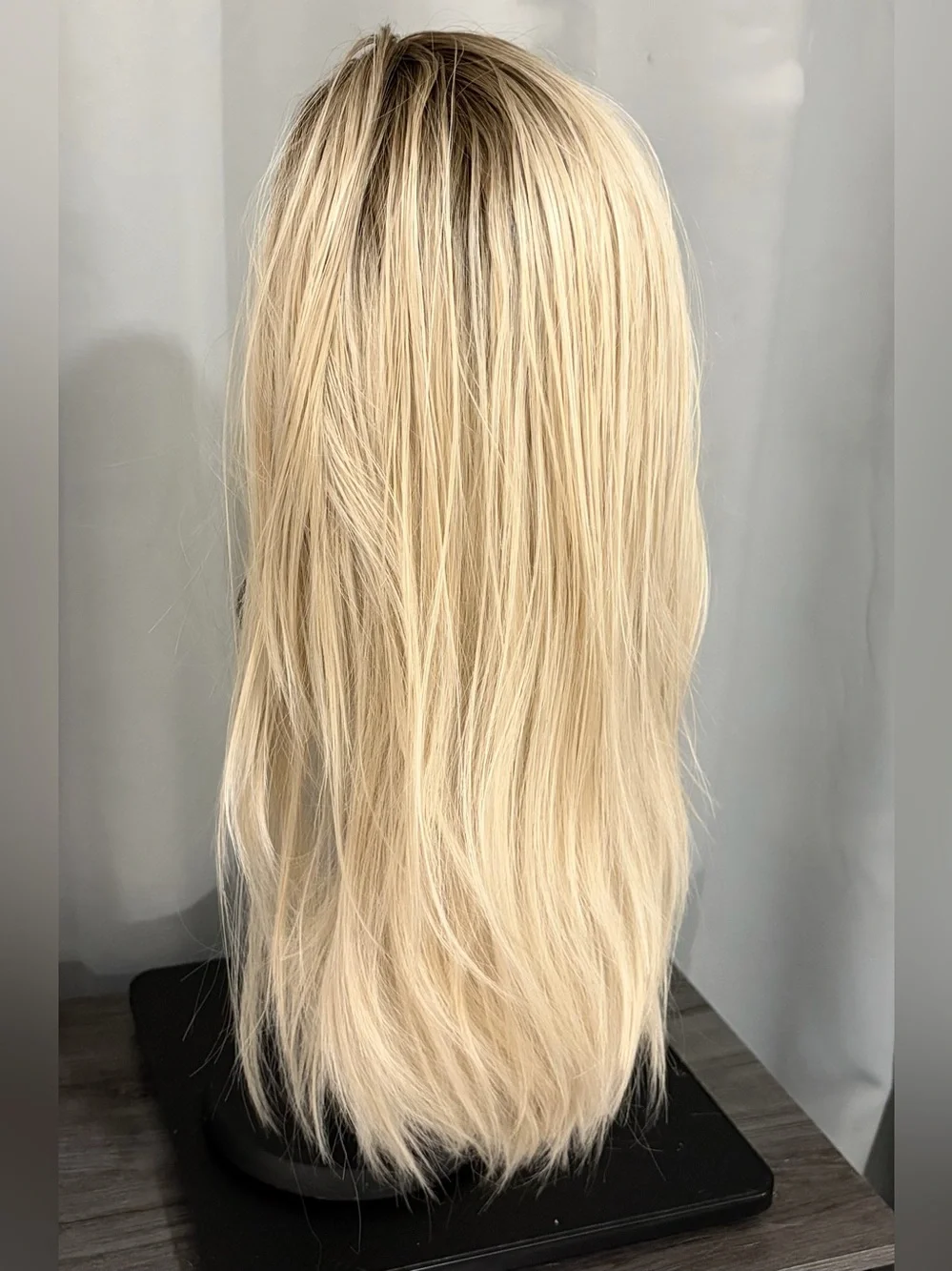 CHELSEY SMITH CROWN Straight Long Blonde Headband Wig Standard Cap